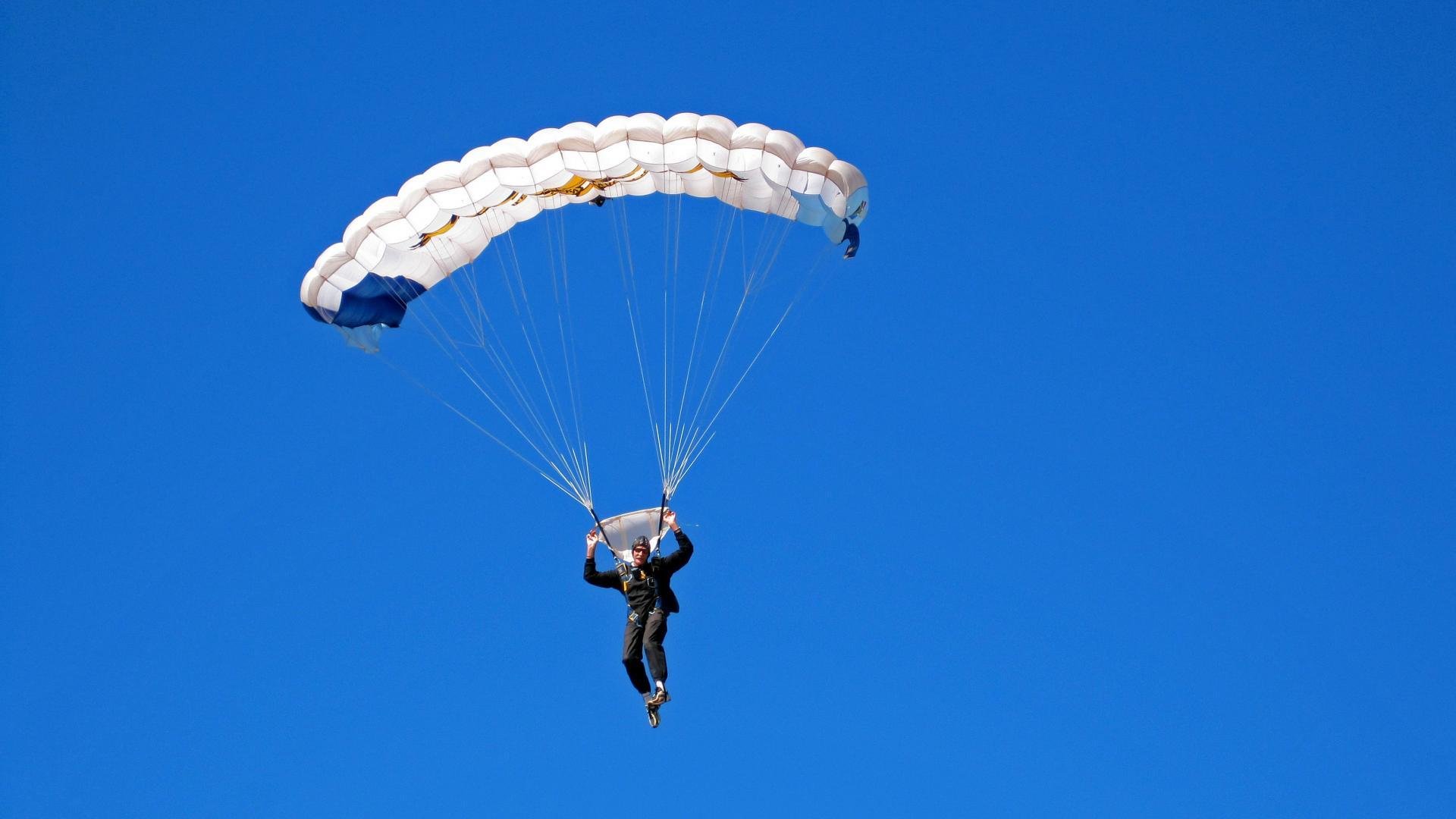 体育明星公益捐赠物资送达边远山区，体育明星公益活动